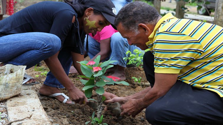 Restauración de la escuela en La Culebra